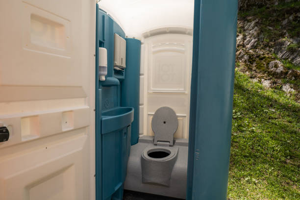 Best Local porta potty services  in Booneville, MS